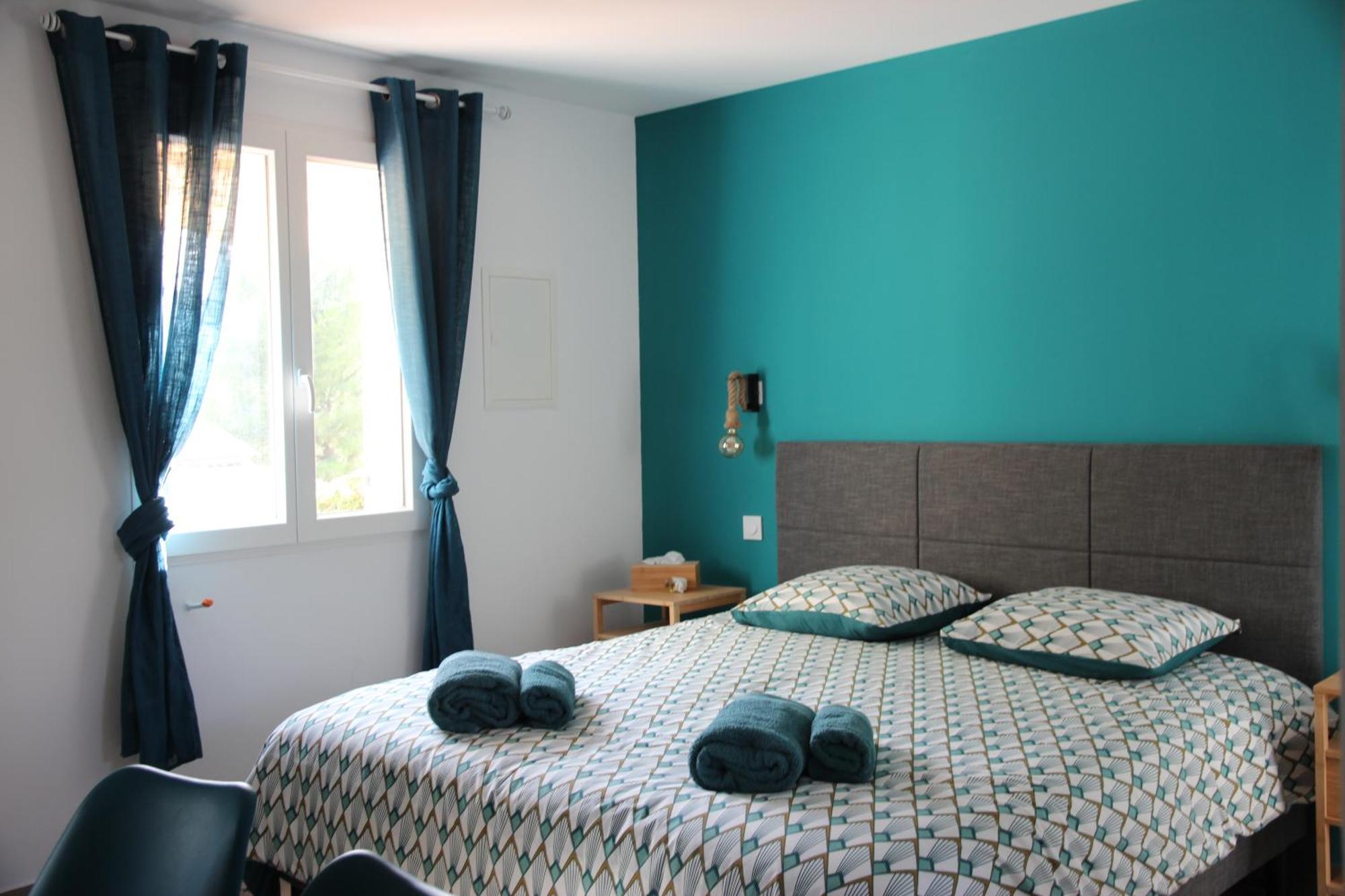 Maison D'Hote Villa Monique Cuges-les-Pins Extérieur photo